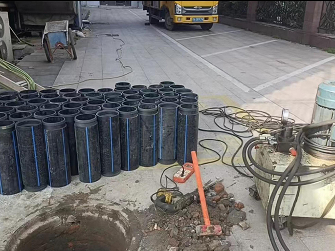 温宿PE置换管厂家 DN315置换管 非开挖管短管置换